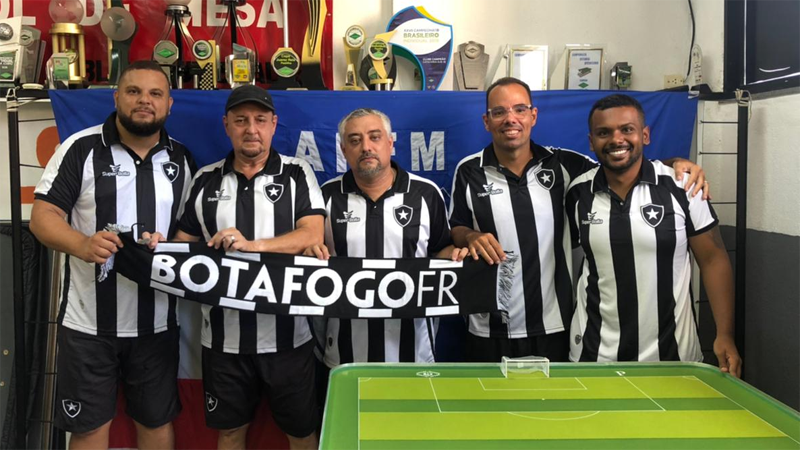 O atributo alt desta imagem está vazio. O nome do arquivo é 2022_bola12toques_estadual_equipes_rodada01_botafogo.png