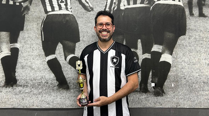 FABRICIO (BFR) VENCE O TORNEIO DE VERÃO DO BOTAFOGO